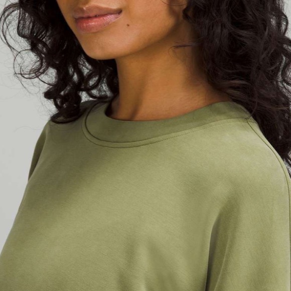 Lululemon Perfectly Oversized Cropped Crew *Softstreme EUC Size 4 - Picture 5 of 8